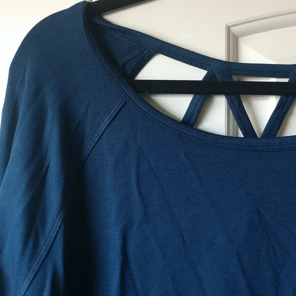 BLACK, not blue, Avia long sleeve yoga top xxl/ 2xg (20) BLACK - Picture 3 of 8